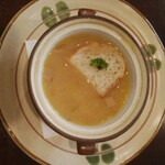 洋食マザー - 本日のランチ（チキンブイヨンのスープ）