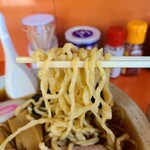 昭和軒手打中華 - 麺