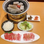 Shimbashi sumibiyaki kurogewagyu saidaihyakunijuukyushu tabehoudai yakiniku tenryuu - 