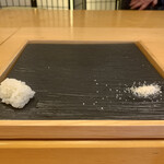 三笠鮨 - 一貫分のシャリを♡