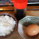 ろばたやき山ろく - ご飯42円、たまご1個40円。衝撃の安さです。