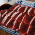 ろばたやき山ろく - 砂ずり（砂肝）の刺身210円。安い・・・。