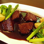ビストロ　ラエール - 国産牛ホホ肉の煮込み　温野菜添え