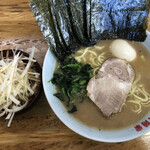 ラーメン六角家 - 