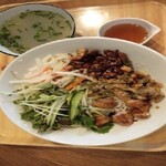 Rice noodles with clams (BUN HEN)