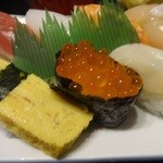 Gentazushi - 「彩り」（1995円）の寿司アップ