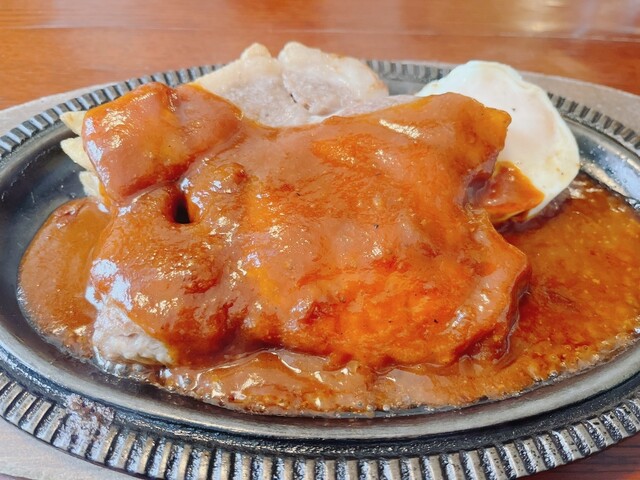 美味しい老舗レストラン : レストラン チロルの写真