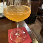 茂 - オレンジ。