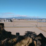 手打らーめん　玄 - 頂上に立って北方、赤城山を望みます。