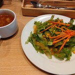 teppannosupagetthi - セットのスープ＆サラダ