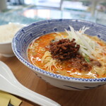 コスモ厨房 神田軒 - ランチの担々麺とご飯