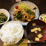 家庭料理居酒屋 よってって - ♪豚キムチ定食¥500
