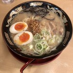 Kagoshima Ra-Men Tontoro - 「半熟玉子入り豚とろラーメン(普通)」(1040円)