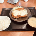 Karayama - チキン南蛮定食　715円