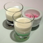 ミシェル・ブラス トーヤ ジャポン - 牛乳のリキュール（珈琲とミント）薔薇風味の砂糖菓子