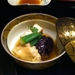割烹 津乃 - 湯葉の炊き合わせ