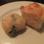 アランジャルシ - こちらのゼッポリーネはややオイリー感強めかも