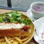 ブレッド&タパス 沢村 - ホットドック