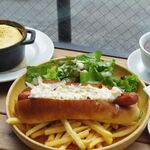 ブレッド&タパス 沢村 - ホットドック