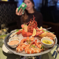 37 Steakhouse & Bar - 