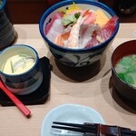 寿司 魚がし日本一 - 海鮮丼(1200円)