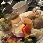 ロウリーズ・ザ・プライムリブ - 