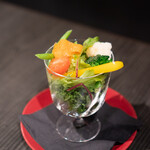 焼肉うしやま - 有機野菜のサラダパフェ仕立て
