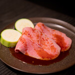 焼肉うしやま - 霜降り和牛と焼き野菜