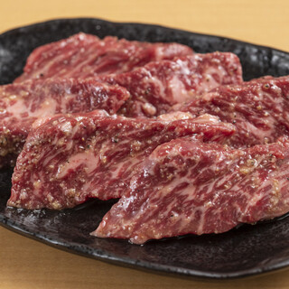 Non-frozen “aged chilled meat” is full of flavor ◎ We are also proud of our a la carte dishes.