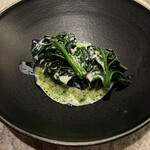 ad hoc  - この中にとても甘みが濃い牡蠣が入っているパスタが美味し過ぎ