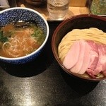 麺屋一燈 - チャーシュー濃厚魚介つけ麺(2013.04再訪)