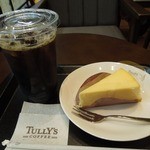 タリーズコーヒー - 「水出しアイスコーヒー」と「ニューヨークチーズケーキ」