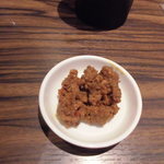 神戸牛ラーメン 吉祥吉 - 「肉味噌」は別皿で・・・とお願してみてください。私はこれをラーメンには入れずに、そのまま完食します(笑）。焼酎がほしいところ・・・