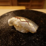 すし処 睦月 - 小肌