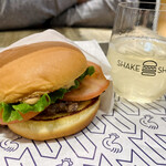 Shake Shack - ShackBurger(single) / Wine(Grass) 