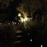 中国料理 石本 - お庭はライトアップされていました(^^