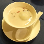 中国料理 石本 - 黒ごまお団子入りココナッツおしるこ