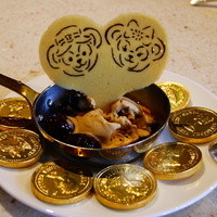 オチェーアノ - アイスと金貨チョコ
