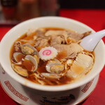 末廣ラーメン本舗 -   あさり醬油（並）