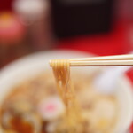 末廣ラーメン本舗 - 中太ストレート麺