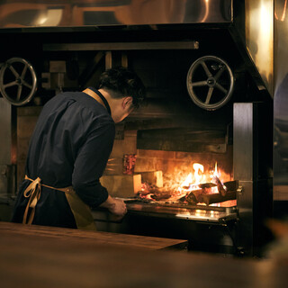 Cooking with firewood, where you can enjoy the flavor and aroma of the ingredients
