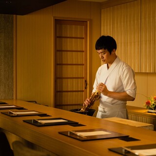 調理の香りも味わえる贅沢な時間と空間