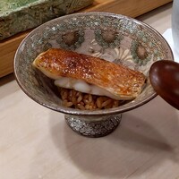 すし いわお - のどぐろ（紅瞳）＆赤シャリの小丼