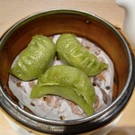 Houmi Hachiman - 春菊と椎茸と春雨蒸し餃子