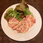 キッチン サカナヤ - 鴨肉はとても柔らかく脂の甘みが良い味わい