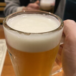 炭焼きBAR 心  - まずはビールで乾杯やねー♪