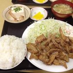 定食の店 ごんべ - みそとり皮定食（ごはん小）580円（第一回投稿分②）