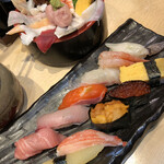 Kaitenzushi Honjin - 