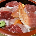 寿司一代 - 『生ちらし』のネタ