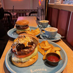 Louis Hamburger Restaurant - 『Eggplant Gratin Cheese Burger¥1,870』 『Gorgonzola Honey Cheese Burger¥1,980』 『Soup Set¥275』